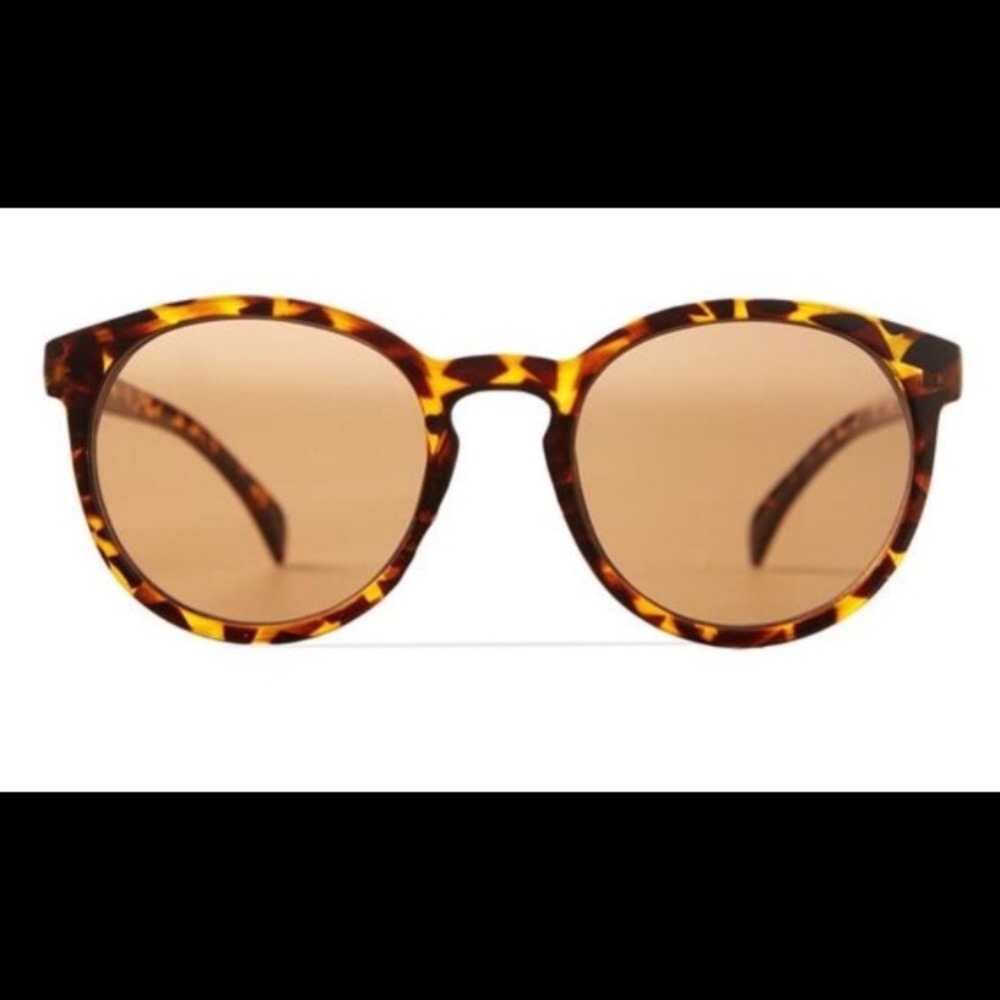 🕶NWT Tortoise Rollin Round Sunglasses 🕶